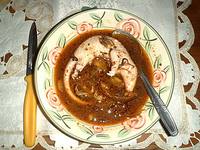    	スープ：センザンコウの胎児は、食べると精力がつくと信じられている © TRAFFIC 